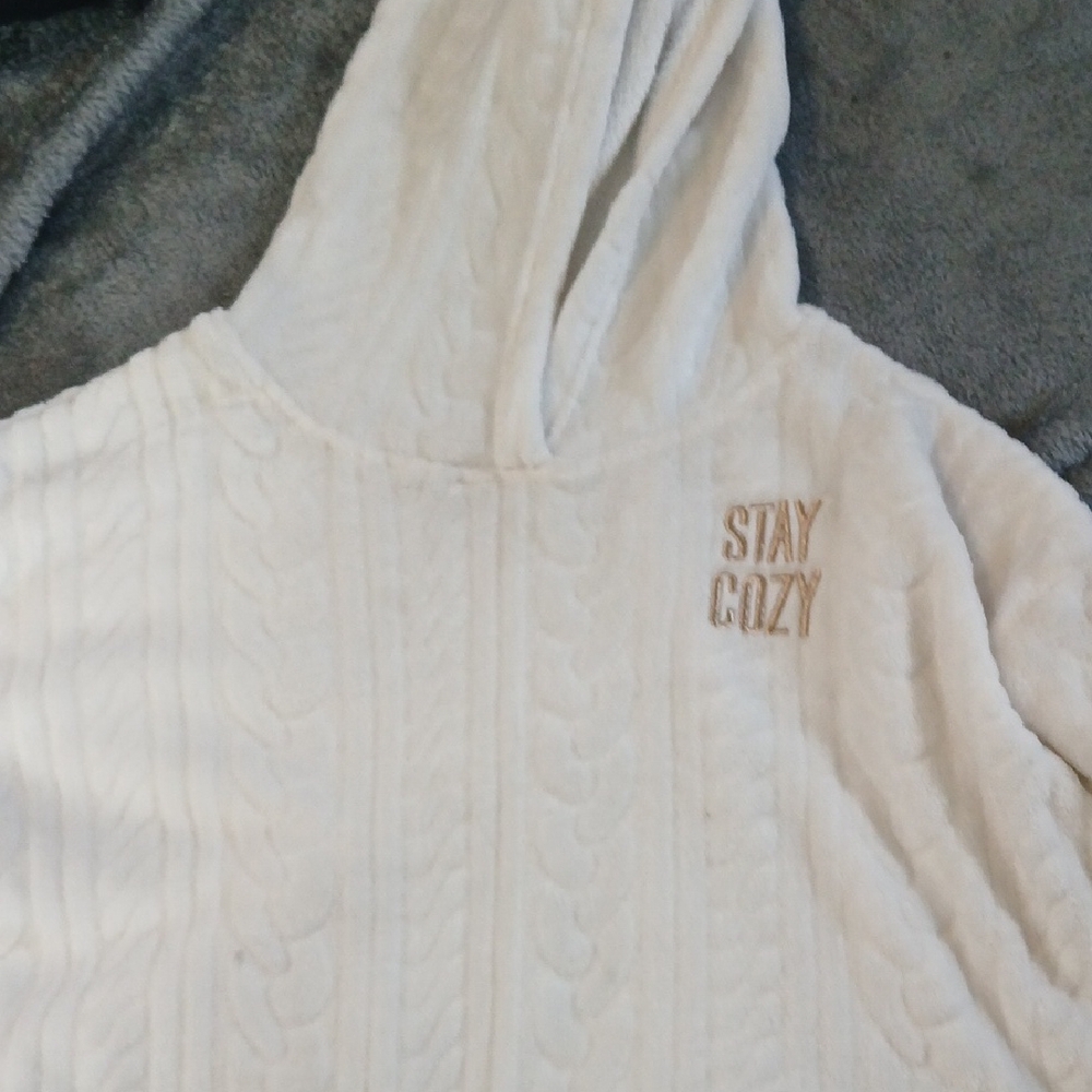 White Hooded Sweater with 'Stay Cozy' Embroidery